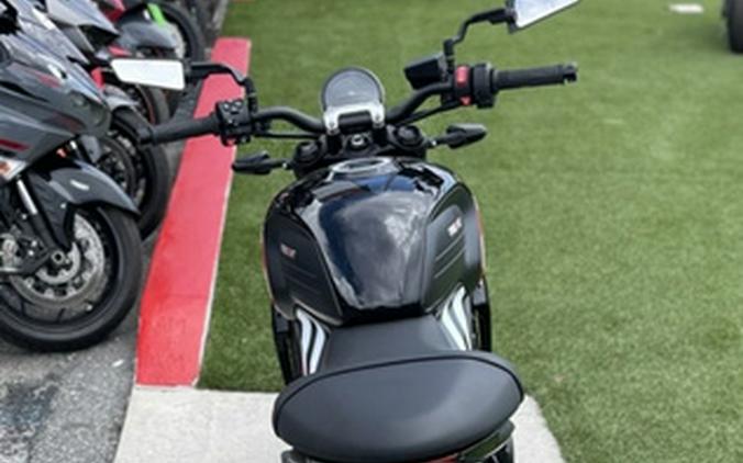 2025 Triumph Trident 660