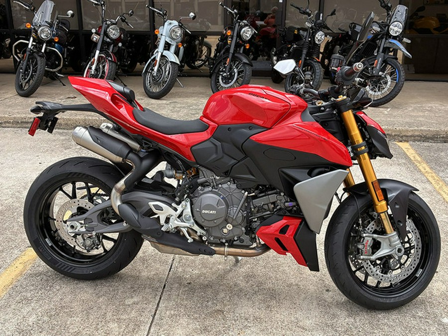2026 Ducati Streetfighter V2 S Ducati Red