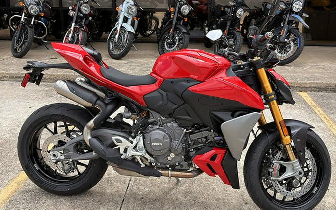 2026 Ducati Streetfighter V2 S Ducati Red