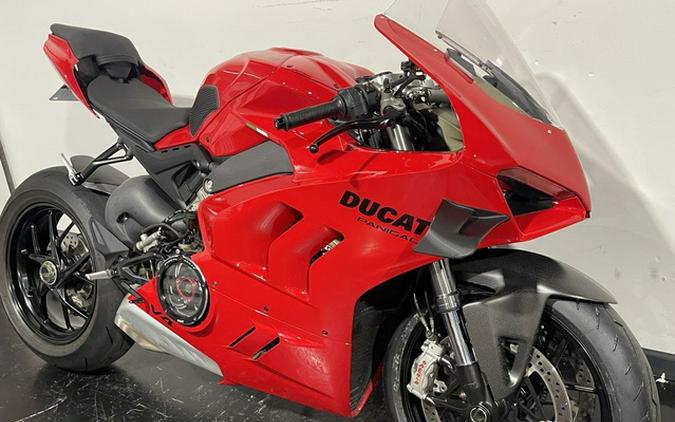 2024 Ducati Panigale V4 Red