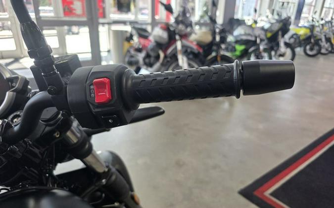 2027 Moto Guzzi V7 Stone