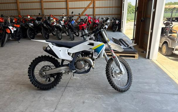 2025 Husqvarna Motorcycles FC 450