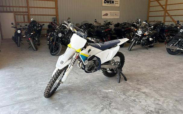 2025 Husqvarna Motorcycles FC 450