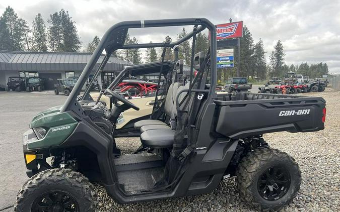 2024 Can-Am® Defender DPS HD7 Tundra Green