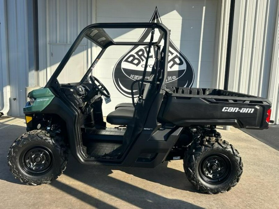 2026 Can-Am® Defender HD7