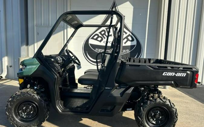 2026 Can-Am® Defender HD7
