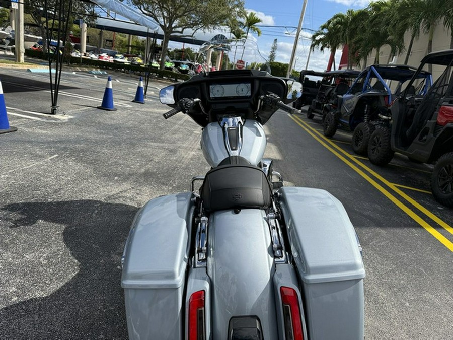 2025 Harley-Davidson FLHX - Street Glide