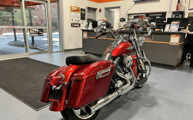 2013 Harley-Davidson® FLD - Dyna® Switchback™