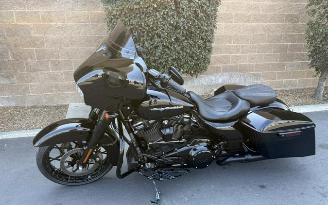 FLHXS 2020 Street Glide® Special