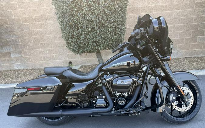 FLHXS 2020 Street Glide® Special