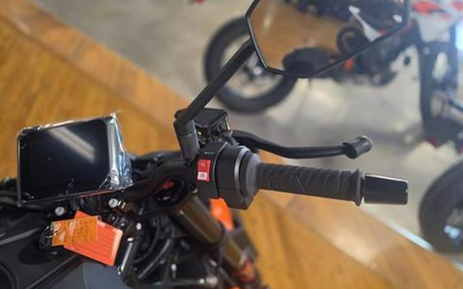2027 KTM 990 Duke
