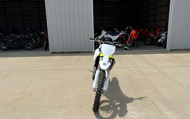 2025 Husqvarna Motorcycles FC 450