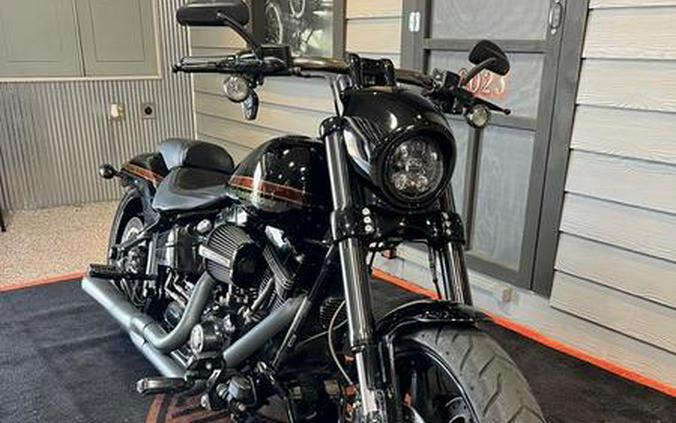 2016 Harley-Davidson® FXSE - CVO™ Pro Street Breakout®