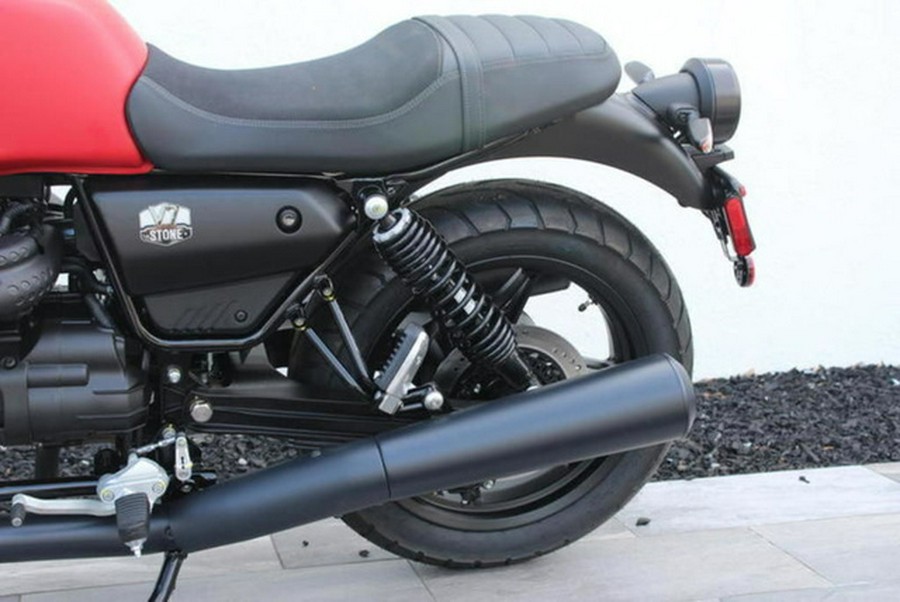 2023 Moto Guzzi V7 Stone