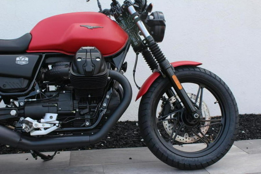 2023 Moto Guzzi V7 Stone