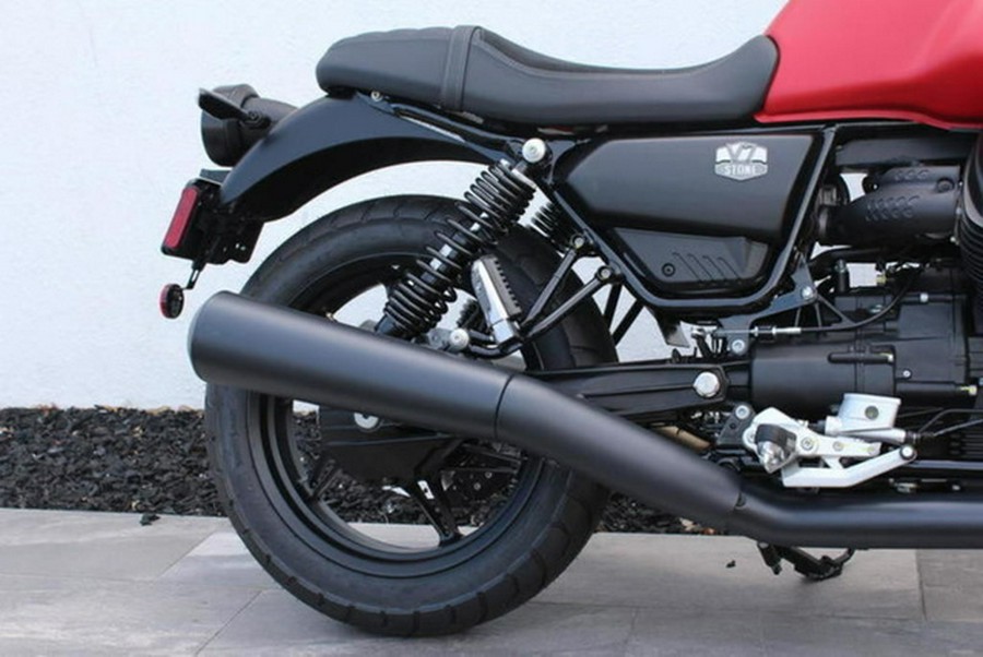 2023 Moto Guzzi V7 Stone