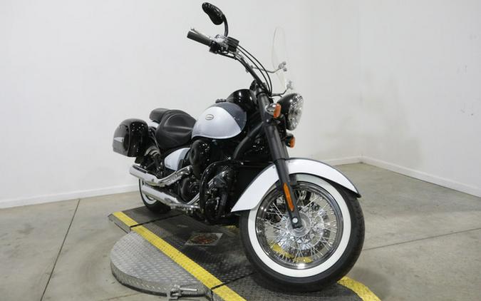 2021 Kawasaki Vulcan 900 Classic
