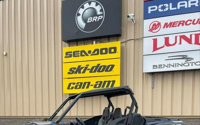 2024 Can-Am® Commander XT 700