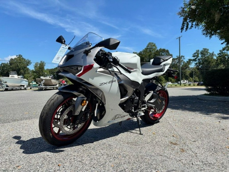 2025 Kawasaki Ninja ZX-6R ABS ABS KRT Edition