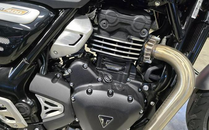 2025 Triumph Speed 400 Carnival Red / Storm Grey