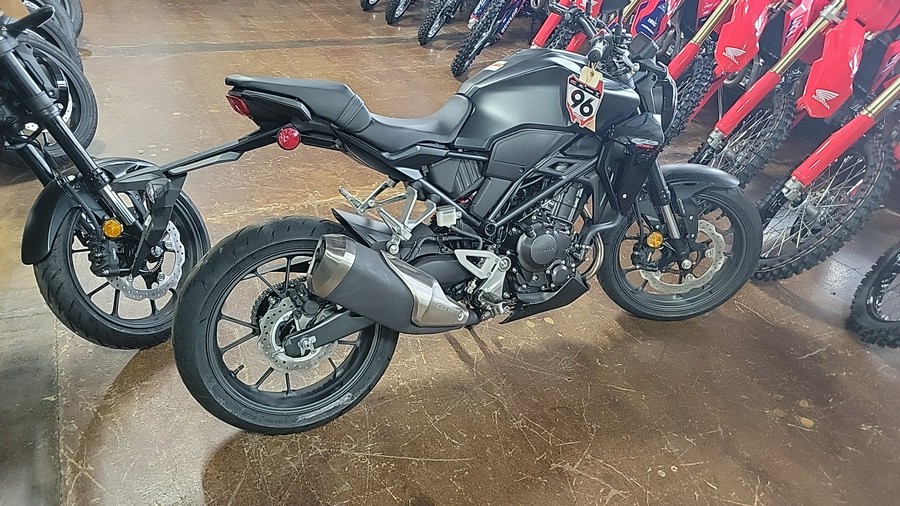 2025 Honda CB300RAS