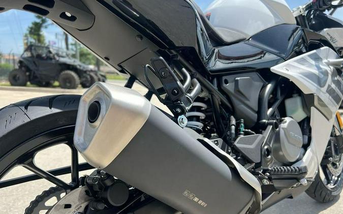 2026 CFMOTO 300SS