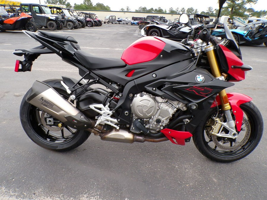 2018 BMW S 1000 R Racing Red / Black Storm Metallic