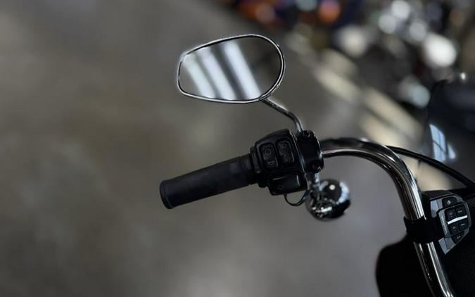 2016 Harley-Davidson® FXDB - Dyna® Street Bob®