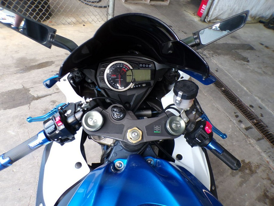 2013 Suzuki GSX-R1000™