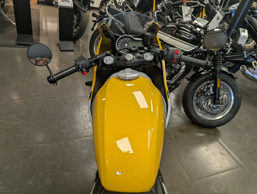 2026 Triumph Thruxton 400