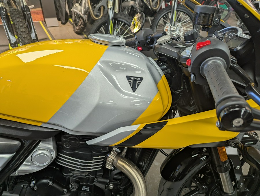 2026 Triumph Thruxton 400