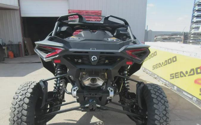 2027 CAN-AM MAVERICK R MAX X RC WITH SMART-SHOX 999T DCT