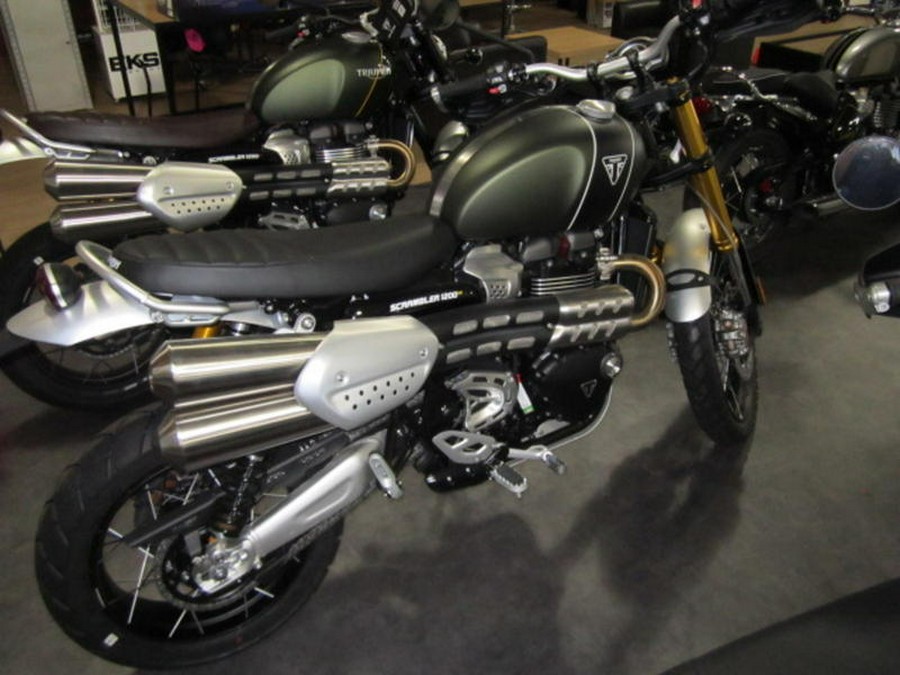 2022 Triumph Scrambler 1200 XE Matt Khaki Green Matt Jet Black