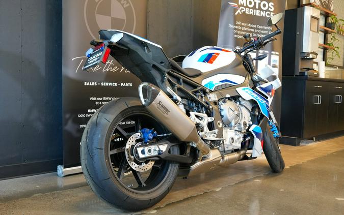 2024 BMW M 1000 R