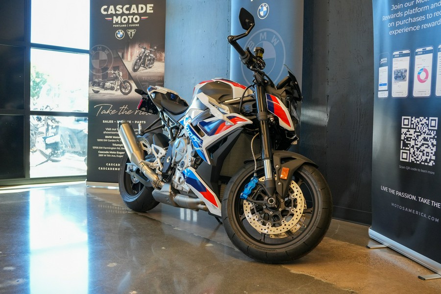 2024 BMW M 1000 R