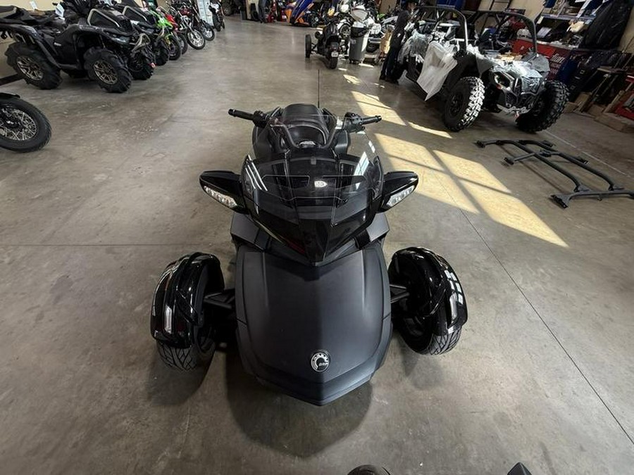 2018 Can-Am® Spyder® F3-T