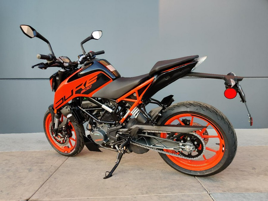 2023 KTM 200 DUKE