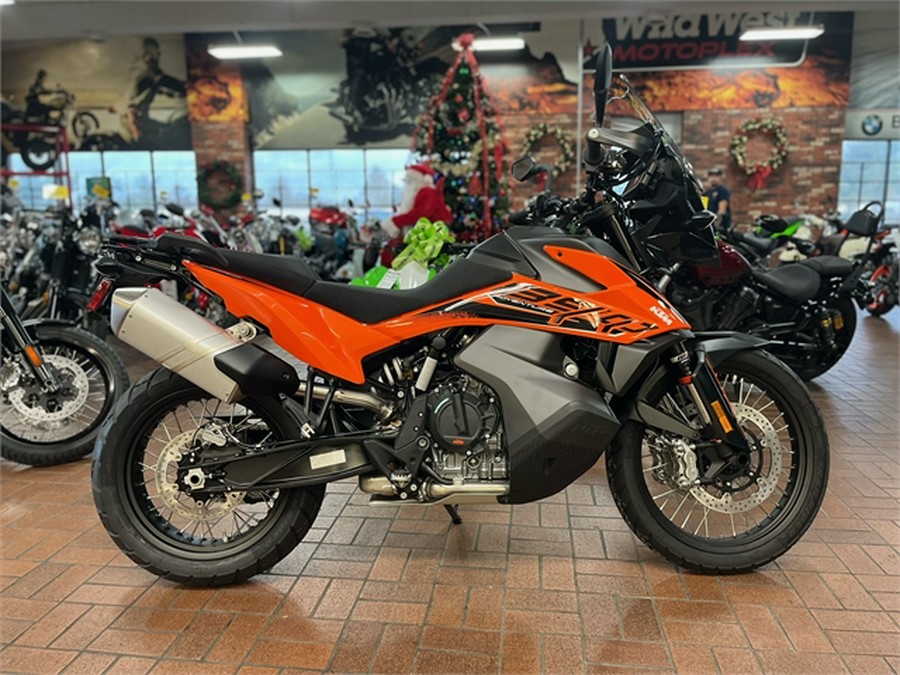 2022 KTM 890 Adventure