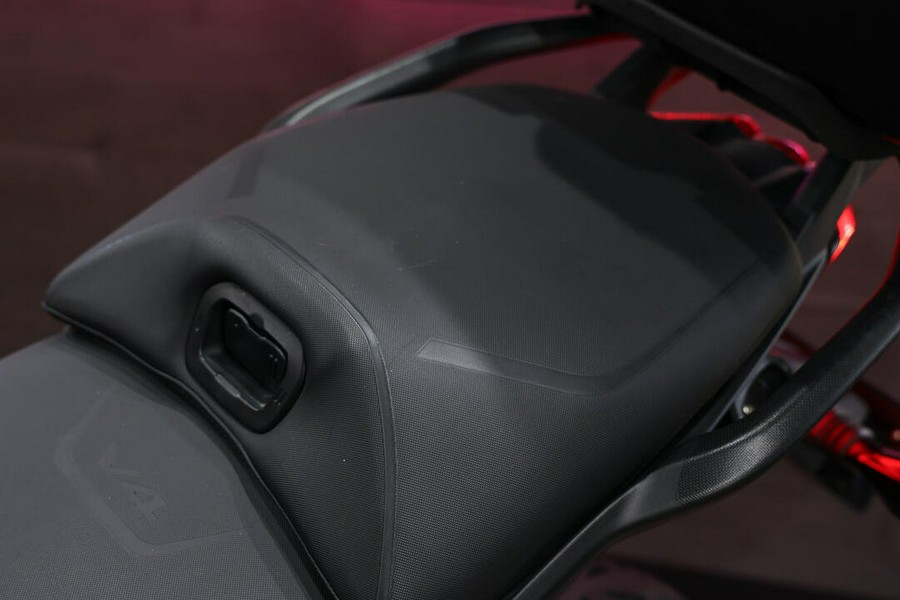 2022 Ducati Multistrada V4 S Travel & Radar