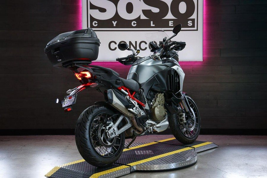 2022 Ducati Multistrada V4 S Travel & Radar