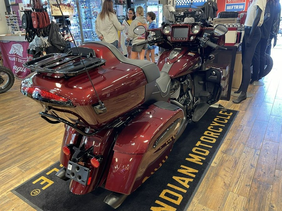 2024 Indian Motorcycle® Roadmaster® Dark Horse® w/Powerband Audio Package Maroon Metallic