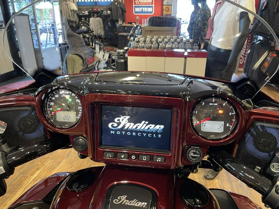 2024 Indian Motorcycle® Roadmaster® Dark Horse® w/Powerband Audio Package Maroon Metallic