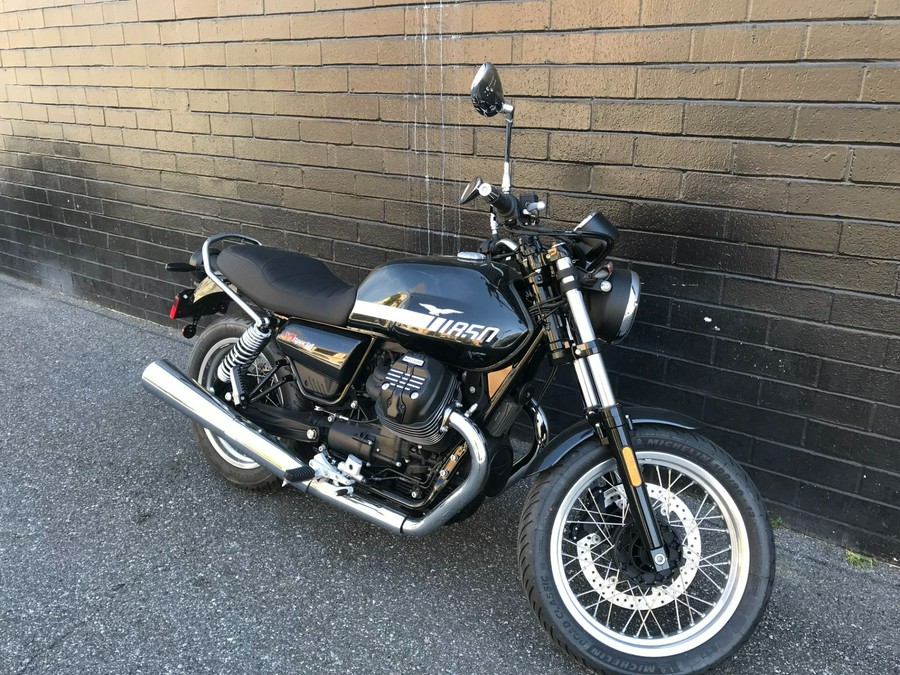 2024 Moto Guzzi V7 Special
