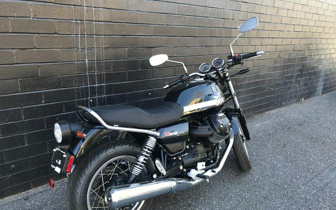 2024 Moto Guzzi V7 Special