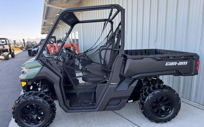 2025 Can-Am® Defender DPS HD7 Compass Green