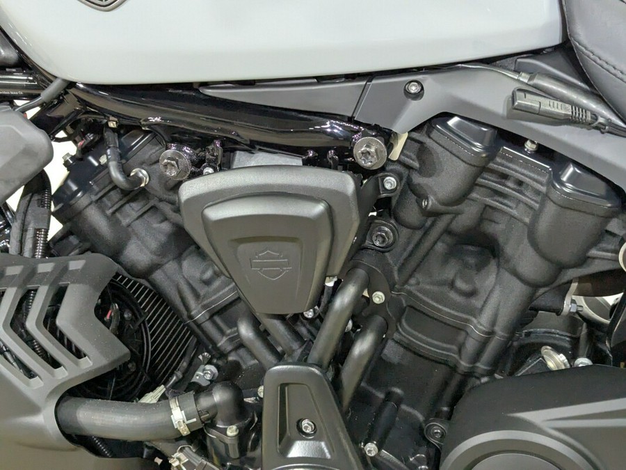 2026 Harley-Davidson® Nightster® Dark Billiard Gray Black Trim