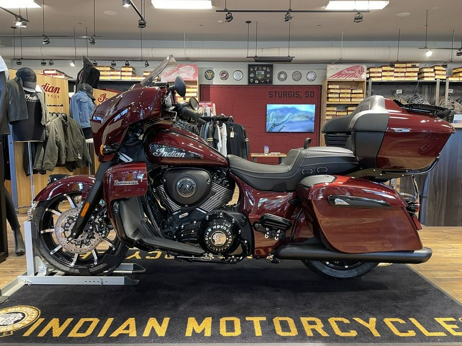 2024 Indian Motorcycle® Roadmaster® Dark Horse® w/Powerband Audio Package Maroon Metallic