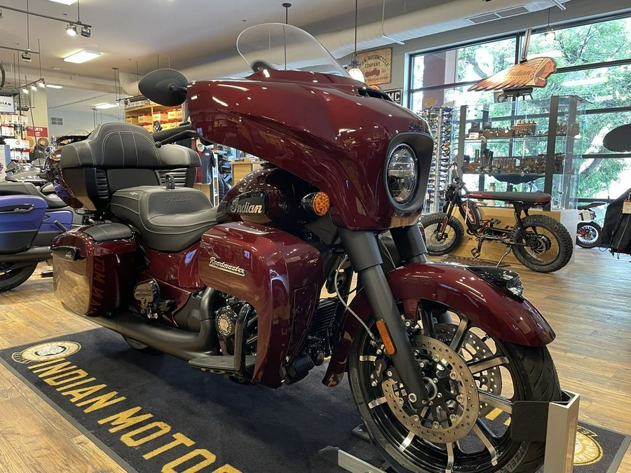 2024 Indian Motorcycle® Roadmaster® Dark Horse® w/Powerband Audio Package Maroon Metallic