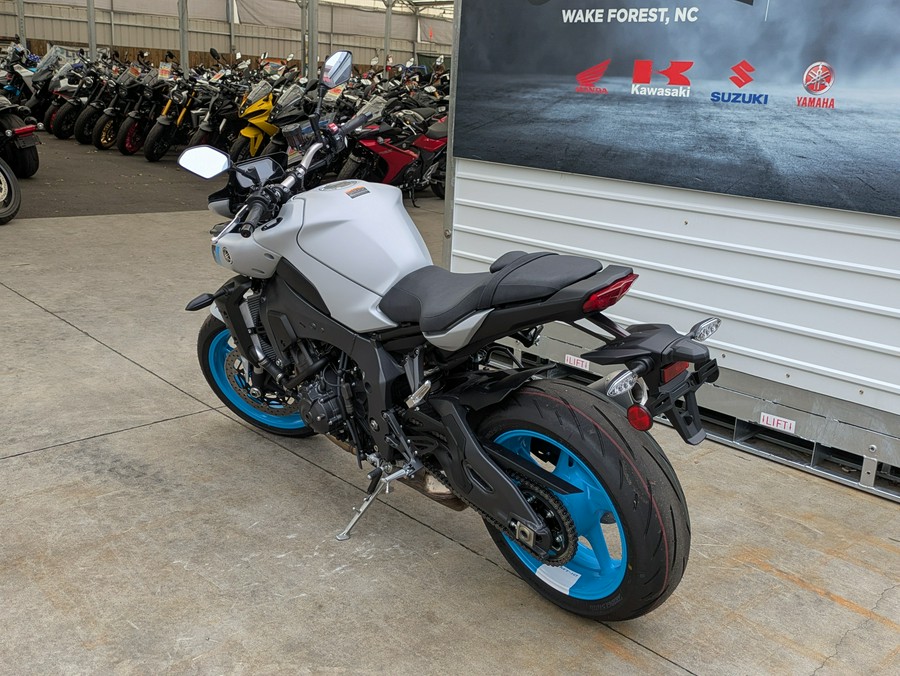 2025 Yamaha MT-10