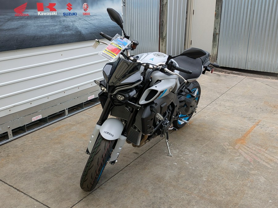 2025 Yamaha MT-10